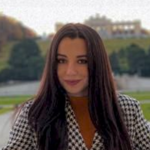 Native Hungarian Teacher / Learn Hungarian with Confidence