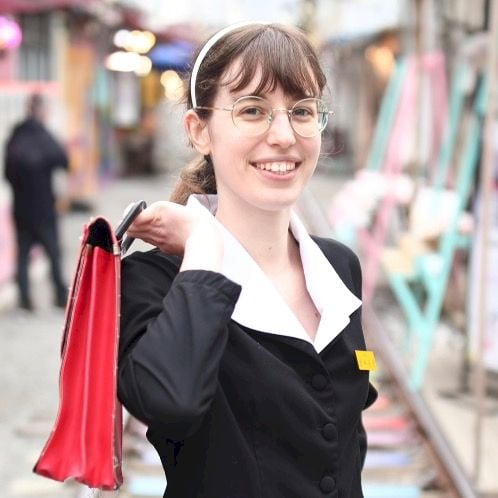 Certified English teacher and native speaker in Melbourne