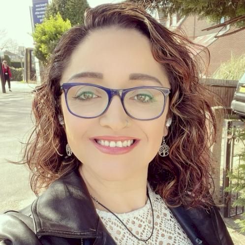 Speak Spanish with fluency and confidence (Español total)