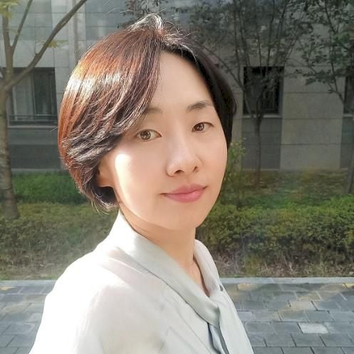 Certified Director: Master Korean Mindset & Context