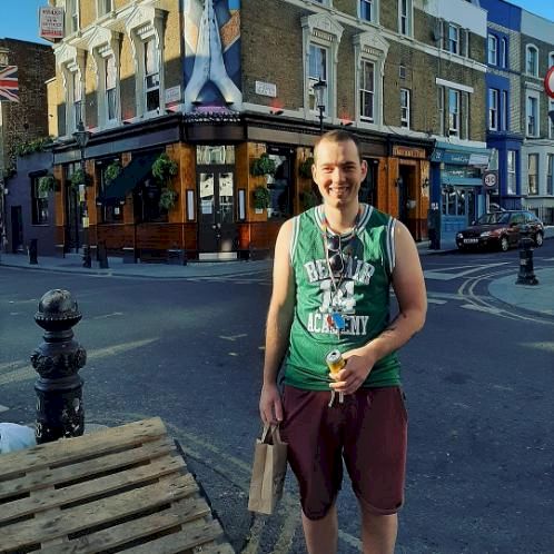 Learn English with Thomas - City of London: Hi I am 26 yr old ...