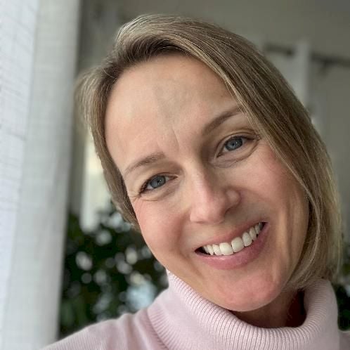 Learn French and Portuguese with a Brazilian yoga teacher